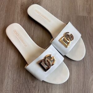Dolce & Gabbana Capri White Sandals Slides with Gold DG Logo Sz 40